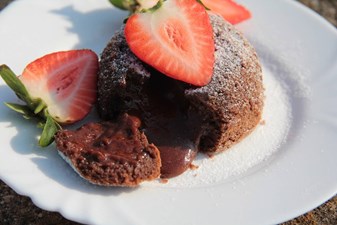 Čokoladni souffle (Lava cake)
