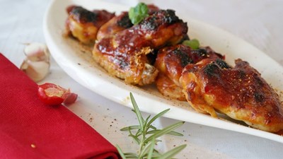Pečena krilca na mediteranski